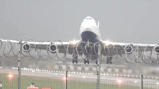 Boeing 747 Plane Crosswind Take Off Amazing Video