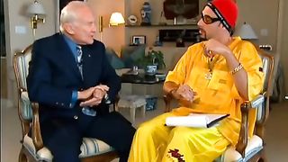 Funny | India's Solar Quest: Ali G Interviews Buzz Aldrin Vibes | FunFM