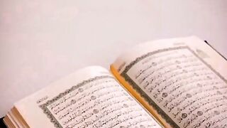 Surah e Fatir Recite with Urdu and English