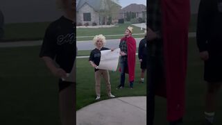 Ohio teens ask girl to prom as if it was medieval England