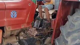 Aaj tractor chalya