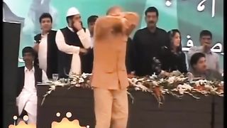 Shahbaz sharif funny dance on stage