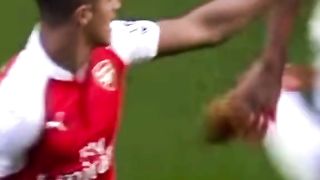 Ozil Masterclas mildfielder