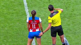 Funniest Moments in Women's Football 3