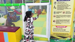 Keseruan Kakak Ocha di Aneka Jaya Salatiga