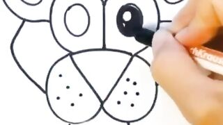How to paint a lion?