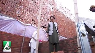 Saleem Albela and Goga Pasroori _ Dabang Entry Hou
