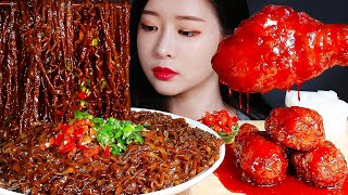 MUKBANG___SPICY_BLACK_BEAN_NOODLES_RAMYUN__Jajang____SPICY_CARBO_FIRE_FRIED_CHICKEN_ASMR_Eating_Show