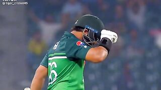 Pak vs Australia|imam up haq batting ????