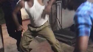Funny dance ????????