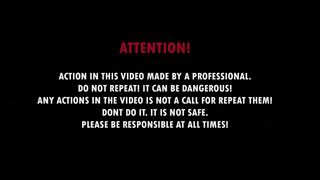 Experiment Coca Cola Rocket vs Mentos