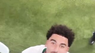 فرحة لعب زكريا بوخلال مع ام ديالو