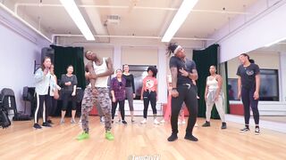 Kerwin Du bois- Touch down King Kayak & Turbo Zero Limits Choreography