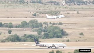 Two Boeing 787 Dreamliner Performing a Parallel Takeoff