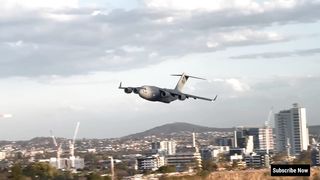 Royal Australian Air Force C17 Globemaster Passes Extremely Close