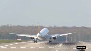 Plane Crosswind Landing Amazing Video