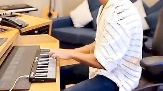 Instroments for song Tip Tip Bharsa Pani