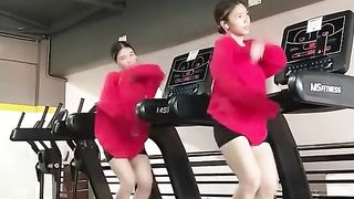 twin dancing