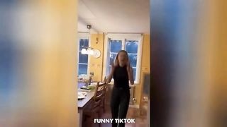 Best Scare Cam Pranks 2023 sur TikTok #102 _ Essayez de ne pas rire _ Compilation de vidéos drôles part16