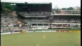 Imran khan,imran khan two huge six