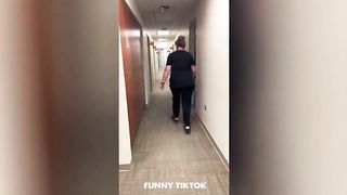 Best Scare Cam Pranks 2023 sur TikTok #102 _ Essayez de ne pas rire _ Compilation de vidéos drôles part17