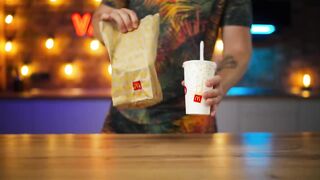 УВЕЛИЧИЛИ МЕНЮ McDonald’s В 20 РАЗ ХЭППИ МИЛ  МАК ЧИКЕН СЫР КАМАМБЕР ШЕЙК