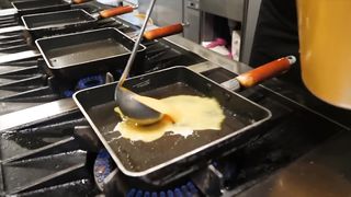 600 customers visit every day?! Japanese giant sushi roll, Futomaki