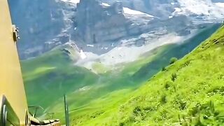 Nature   https://www.tiktok.com/@viralcsea80/video/7275787729298820384?is_from_webapp=1&sender_device=pc&web_id=7195985990644319749