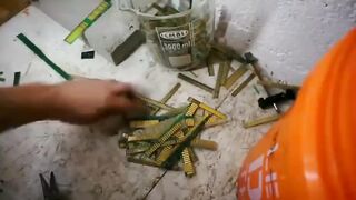 How is gold hidden in used laptops and old mobile phones being extracted and made into jewellery?