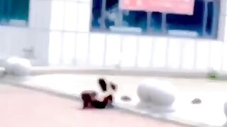 Akibat bermain hp dijalan