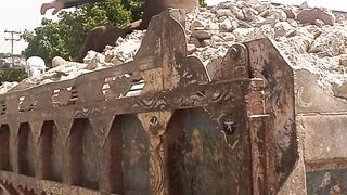 Difficult labour life..https://youtube.com/@pakistanisairsapatee