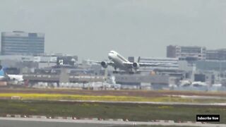 Singapore Airlines Airbus A350 Plane Takeoff