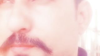 Uper wala sehat de,,,