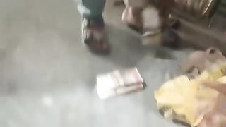 جسم کے ساتھ باندھے ہوئے پیسے برامد