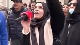 PTI protestor using extreme language at Park Lane flats protest