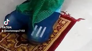 Mairah praying dua 2