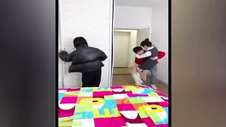 Best Scare Cam Pranks 2023 sur TikTok #102 _ Essayez de ne pas rire _ Compilation de vidéos drôles part26
