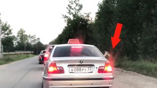 Lempar Penumpang di Tengah Jalan VS Lempat Botol Sembarangan