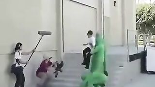 Baru Tahu !! Aksi di film seperti ini
