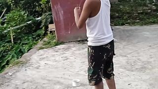 Main layangan lucu