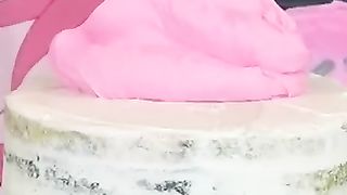 I give this cake a dream makeover #cake #cake decorating #cakeinspo #baking #phoebe #barbie