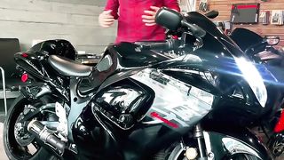 SUZUKI HAYABUSA WITH AUSTIN RACING FULL SYSTEM EXHAUST ????