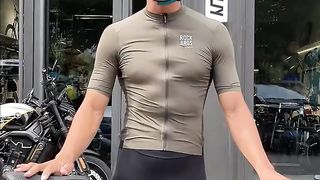When traveling in a convoy, you must know about running, cycling, safety, and dry goods. Let's ride into summer like this