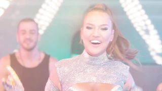 Demet Akalın - Bana Yolla