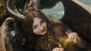 Maleficent 1+2 (2019) Film Explained in Hindi/Urdu | Maleficant Fairy Godmother Summarized हिन्दी