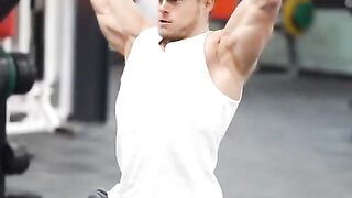 Powerful Workout for Shoulders and Traps