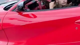 Challenge car tik tok dance