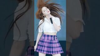 Nancy Jewel Mcdonie || Nancy Momoland Dance