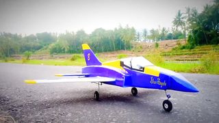 how to color a cork airplane