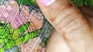 Nail polish apply with simple designs | practicing thumbnail design